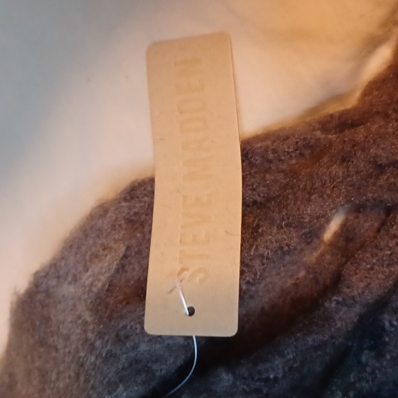 NWT Steve Madden Crossroads Scarf - Picture 4 of 5